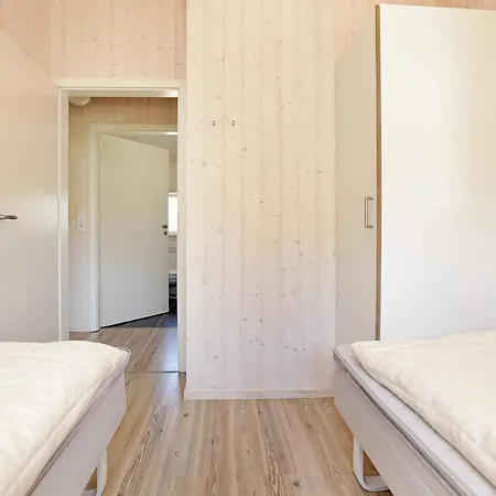 Semesterbostad Coastal Base With Sauna, Sun Deck *