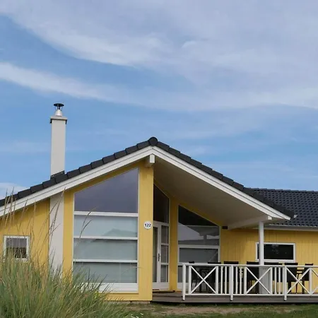 Coastal Base With Sauna, Sun Deck Semesterbostad *