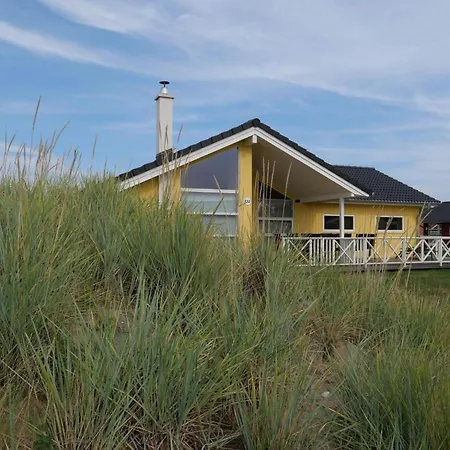 Semesterbostad Coastal Base With Sauna, Sun Deck *